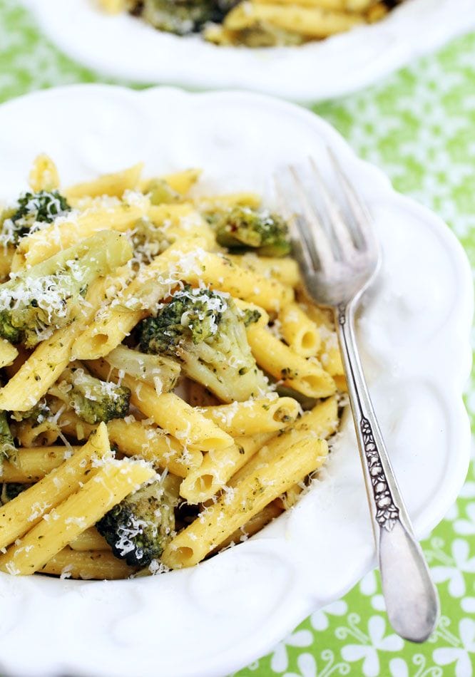 Garlic, Broccoli & Olive Oil Pasta