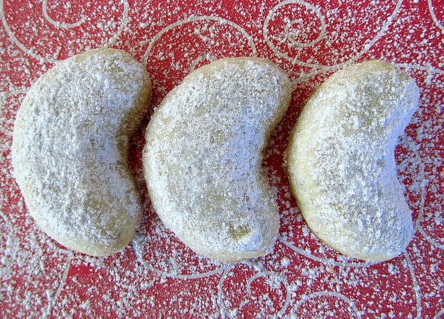 CHRISTMAS CRESCENT COOKIES