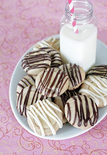 GINGERBREAD CHEESECAKE THUMBPRINT COOKIES