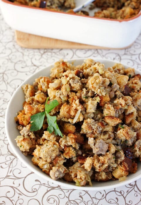 HOMESTYLE SAUSAGE STUFFING