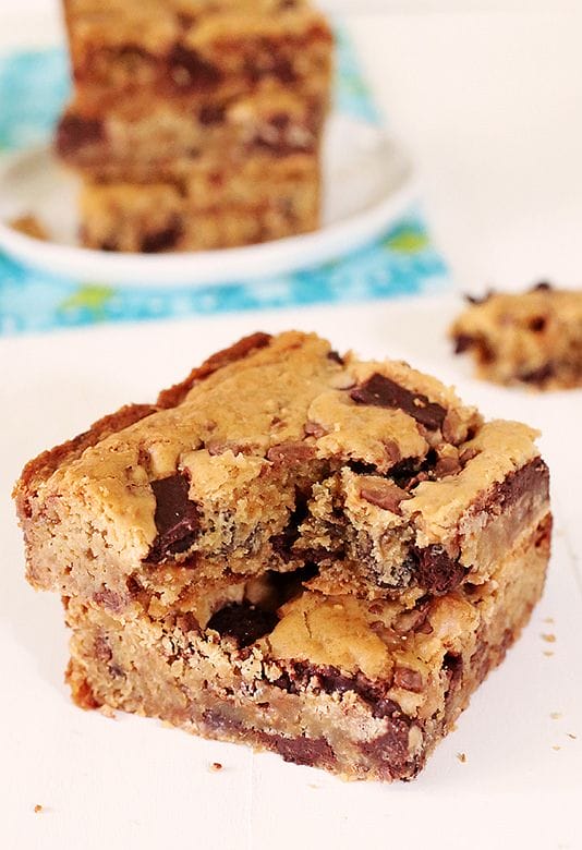 TOFFEE CHIP BLONDIES