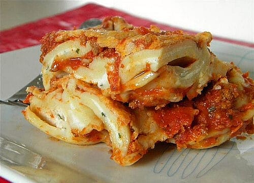 BAKED RAVIOLI AND MEAT SAUCE