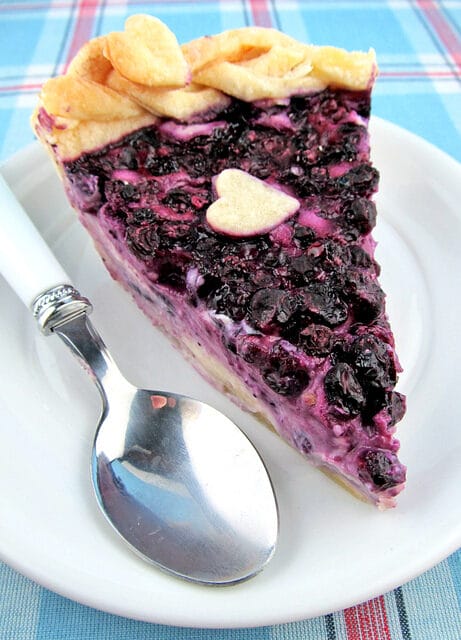 BLUEBERRY CREAM CHEESE PIE