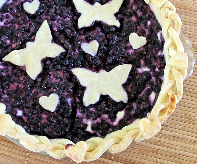 BLUEBERRY CREAM CHEESE PIE