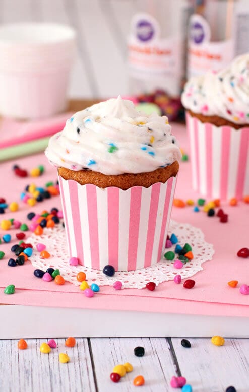 HOMEMADE RAINBOW CHIP FROSTING