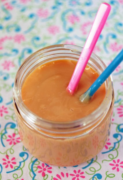 EASY HOMEMADE DULCE DE LECHE (MILK CARAMEL)